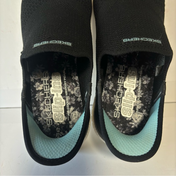 Skechers air cooled memory foam hands-free virtue slip ins black 7 LIKE NEW - Picture 2 of 10